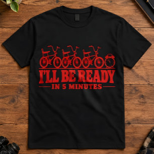 Camiseta Festa da Mentirinha Branca Estarei Pronto Em 5 Min