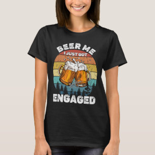 Camiseta Festa de Celebração Engraçada de Noivado da Cervej
