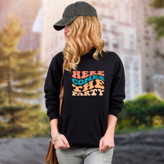 Camiseta Festa de Despedida de Solteira Retro Aqui Vem a Fe