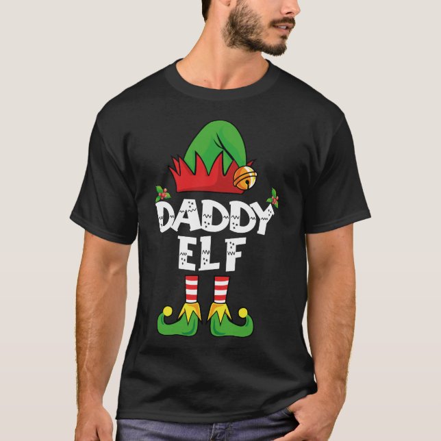 Camiseta Festa de Natal da Família do pai Elf Matando Pajam (Frente)