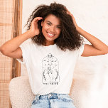 Camiseta Festa de solteira De Placa Tarot Mística Na Noiva<br><div class="desc">Este design apresenta um design de placa tarot mística com fontes celestiais modernas. Veja a coleção inteira para mais itens correspondentes!</div>