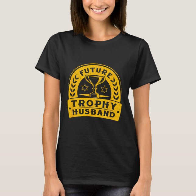Camiseta Festa de Solteiro Divertida Futuro Marido Presente (Frente)