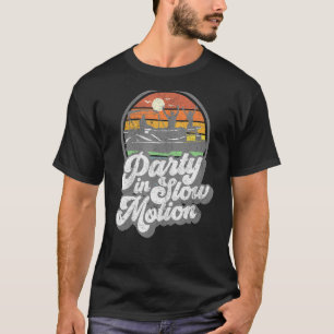 Camiseta Festa Em Movimento Lento Retro Barco Engraçado