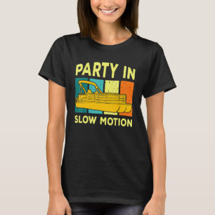 Camiseta Festa Na Captura Do Capitão Do Barco De Movimento