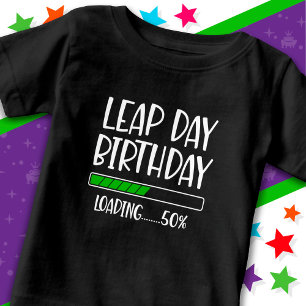Camiseta Fev 29 Dia de Leap Aniversário 50% Ano de Carregam