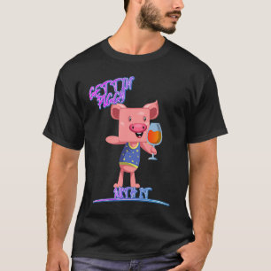 Camiseta Ficando Brincando Com Ele Bebendo Porco Engraçado