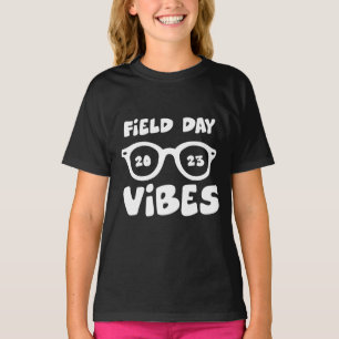 Camiseta Field Day 2025 Vibrações Divertidas de Fi