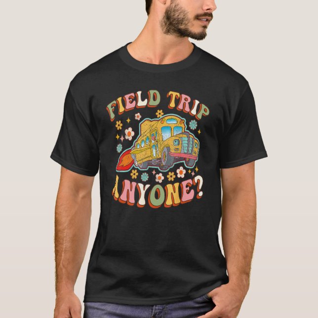 Camiseta Field Trip Anyone Groovy School Bus Driver Yellow  (Frente)