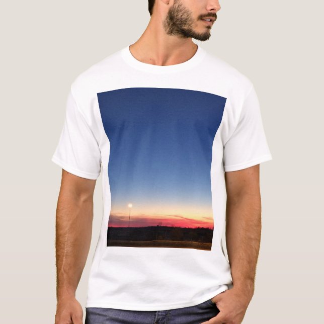 Camiseta Fiery Sunset Tee to Brighten Your Wardrobe  (Frente)