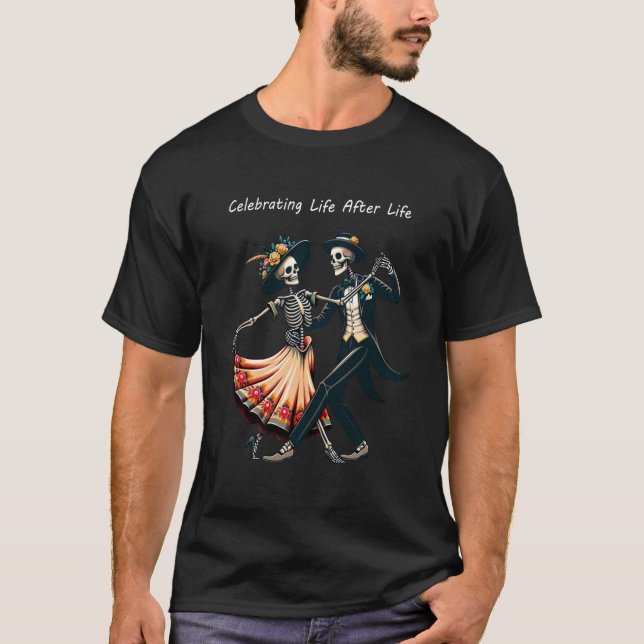 Camiseta Fiesta Dançando O Crânio Dos Mortos (Frente)