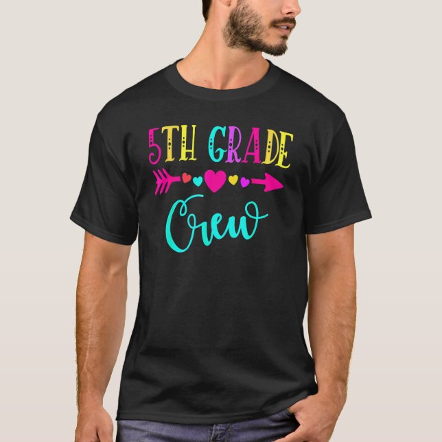 Camiseta Fifth Grade Teacher  Back To School 5th Grade Crew (Frente)