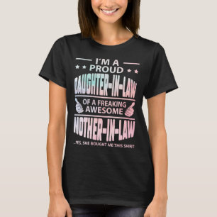 Camiseta Filha Orgulhosa de Lei Maldita Mãe Espetacular em 