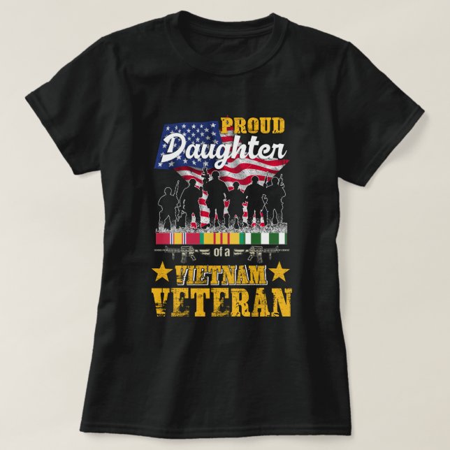 Camiseta Filha Orgulhosa Veterano da Guerra do Vietnã por M (Frente do Design)