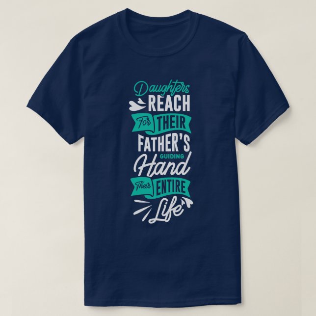 Camiseta Filhas Atingem Seus Pais Guiando A Mão (Frente do Design)