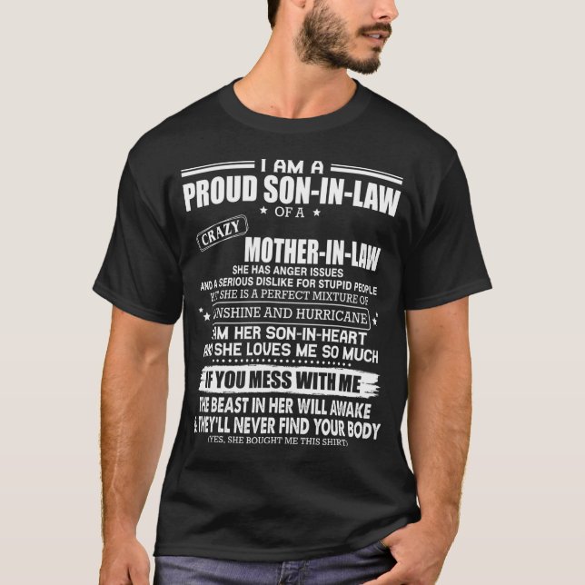 Camiseta Filho orgulhoso de uma sogra louca (Frente)
