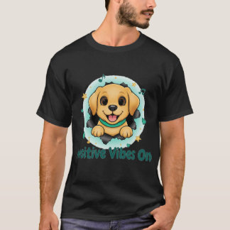 Camiseta Filhote Amigável de Labrador Amarelo Fofo Espiando