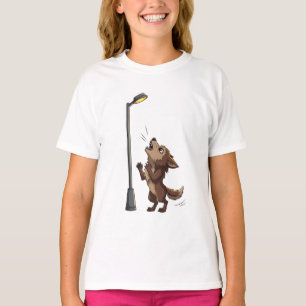 Camiseta Filhote de Lobo Uivando Sob a Lâmpada da Rua Crian