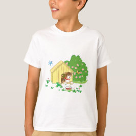 Camiseta filhote num canil e osso numa tigela