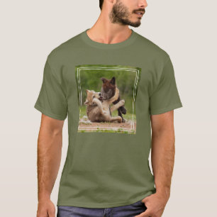 Camiseta Filhotes de Lobo Cinzento Lutando