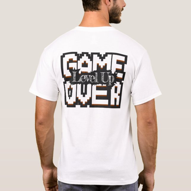 Camiseta Fim de Jogo, Subir de Nível: Mundo de Jogos Retrô  (Verso)
