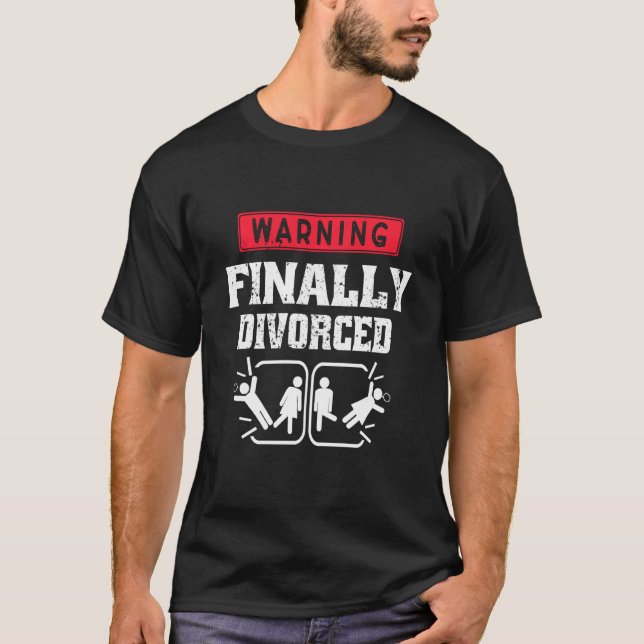 Camiseta Finalmente Divorciada Funny Divorciada Marido Humo (Frente)