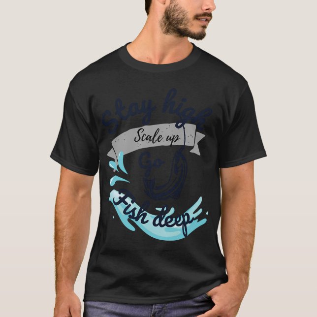 Camiseta Fique Alto Peixe Profundo. (Frente)