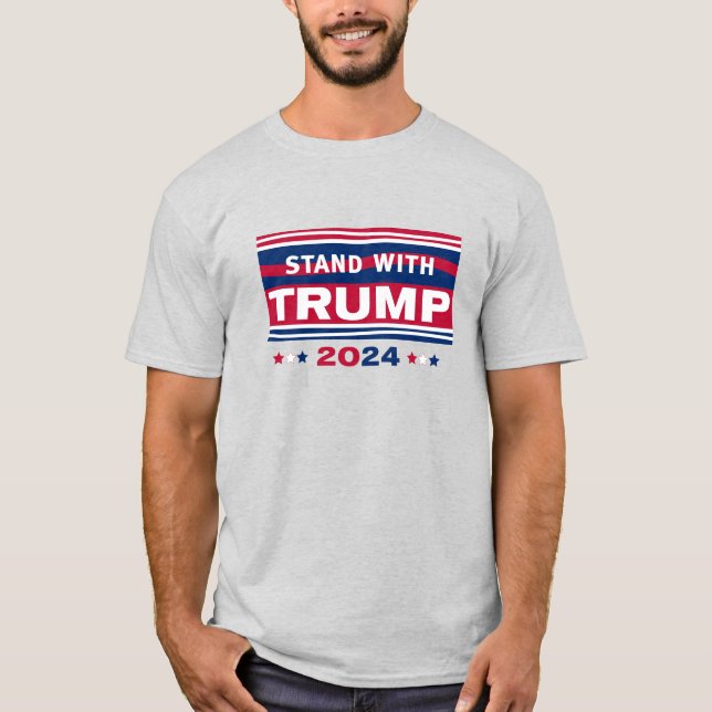 Camiseta Fique com Trump~2024~MAGA (Frente)