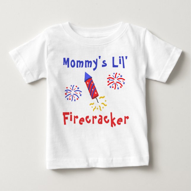 Camiseta Firecracker Da Mamãe Lil 4 De Julho (Frente)