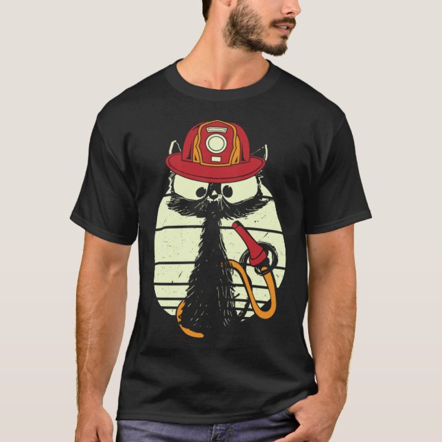 Camiseta Firefighter Cat In Firefighter Uniform Firefighter (Frente)