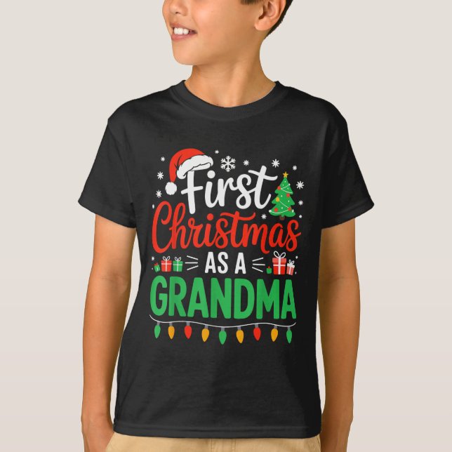 Camiseta First Christmas As A Grandma Matching New Nana Gra (Frente)