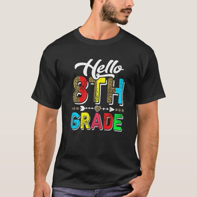 Camiseta First Day Hello 8th Grade Leopard Back To School (Frente)