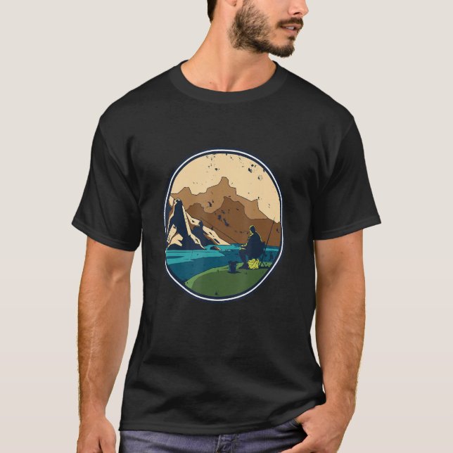 Camiseta Fishing Trip a with a Man Fishing At a River (Frente)
