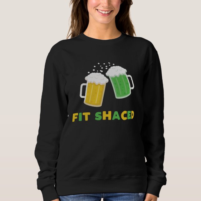 Camiseta Fit Schaced  St Patrick s Day Drunk Drinks Bar Cra (Frente)