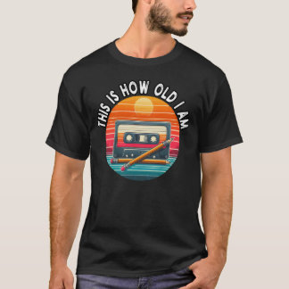 Camiseta Fita Cassete dos anos 80 com Lápis, é assim que eu