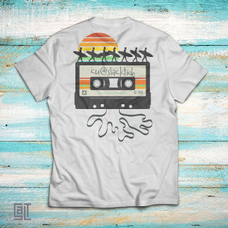 Camiseta Fita Cassete Surf Retrô Anos 80 Pôr do Sol Vintage