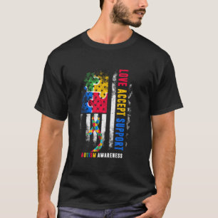 Camiseta Fita do Mês de Conscientização do Autismo de Amor 