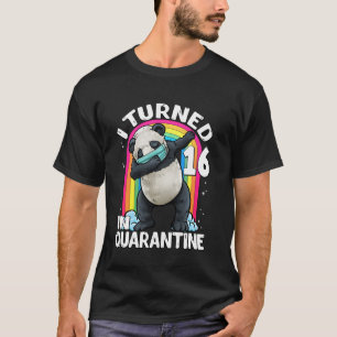 Camiseta Fiz 16 anos em Quarantine Dabbing Panda 16th Birth