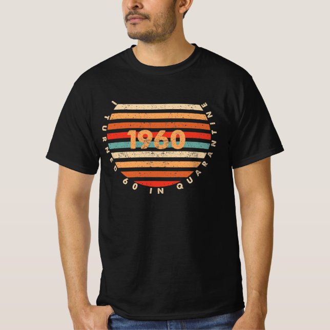 Camiseta Fiz 60 Anos Em Quarentena (Frente)