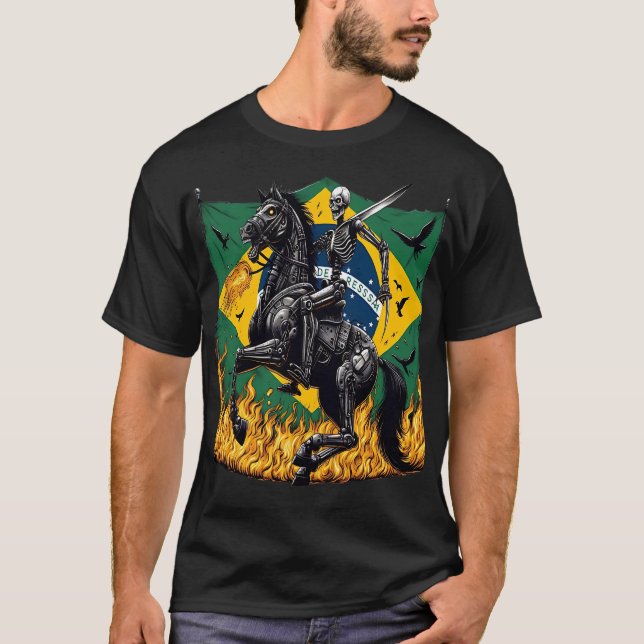 Camiseta Flaming Mechanical Skeleton Knight with Brazilian  (Frente)