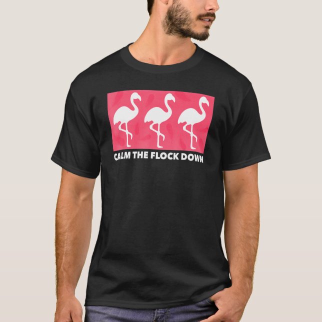 Camiseta Flamingo Acalme O Pássaro Rosa No Verão (Frente)