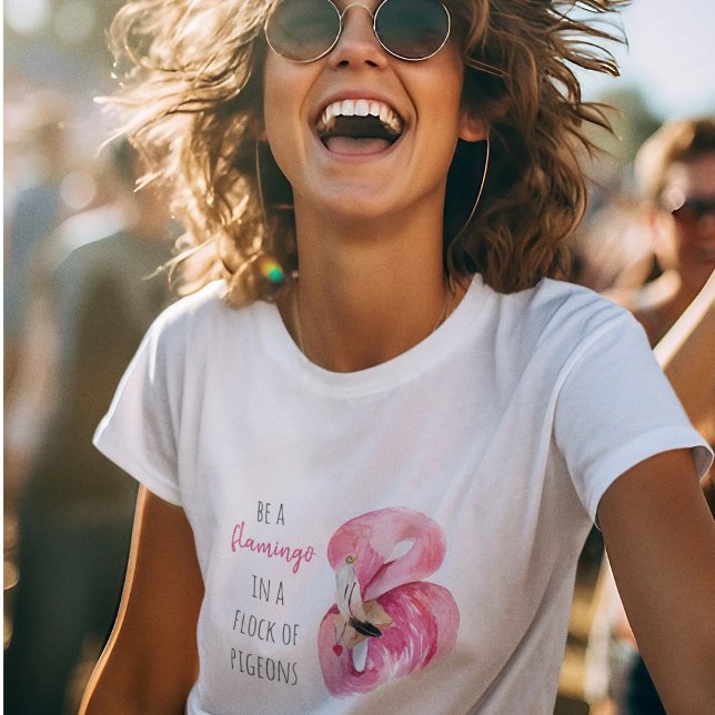 Camiseta Flamingo, Cor de Água Rosa Moderna, Com Citação (Criador carregado)