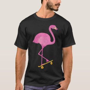 Camiseta Flamingo no skate - design de Ilustração Retroativ
