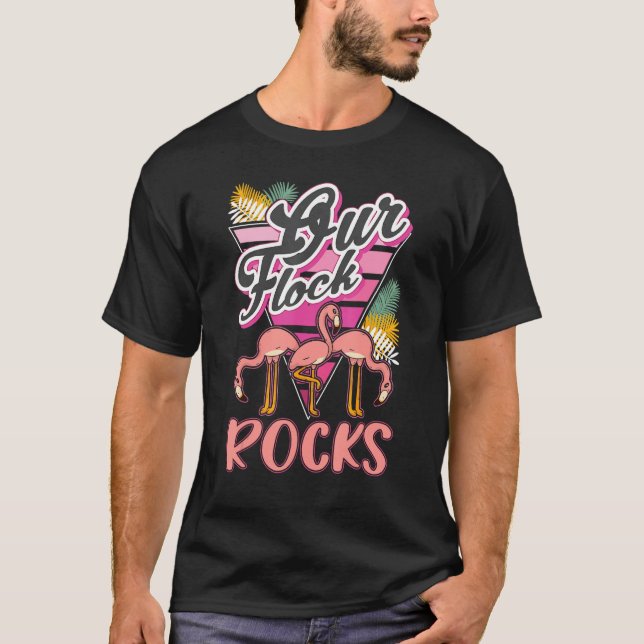 Camiseta Flamingo Our Flock Rocks (Frente)