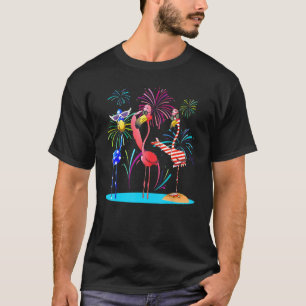 Camiseta Flamingos Party Us Flag with Glass Fireworks Julho
