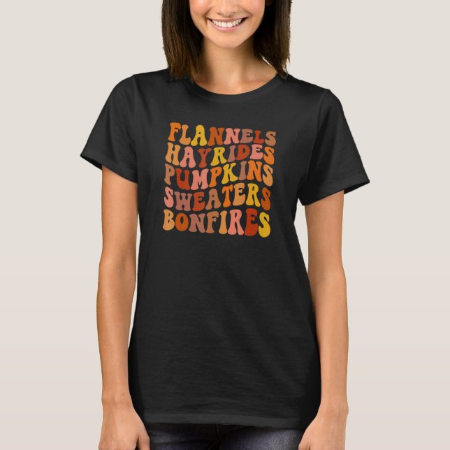 Camiseta Flannels Hayrides Pumpkin Sweaters Bonfires Hello  (Frente)