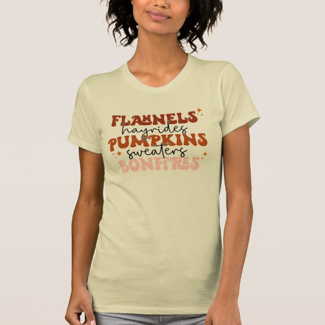 Camiseta Flannels Hayrides Pumpkins Sweater Bonfire Fall (Frente)