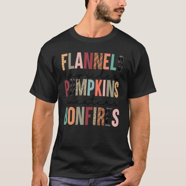 Camiseta Flannels Hayrides Pumpkins Sweaters Bonfires Plaid (Frente)
