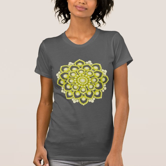 Camiseta Flor de Mandala Amarelo (Frente)