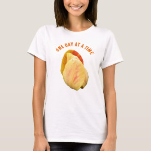 Camiseta Flor de Tulipa Um Dia de Cada Vez Inspirador