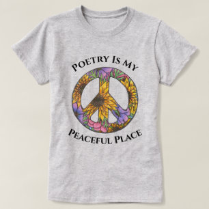 Camiseta Floral 'A Poesia é Meu Lugar Pacífico'